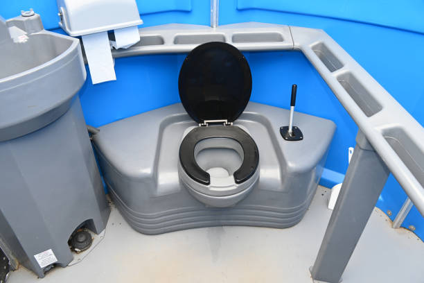 Best Portable toilet rental cost  in Detroit, MI
